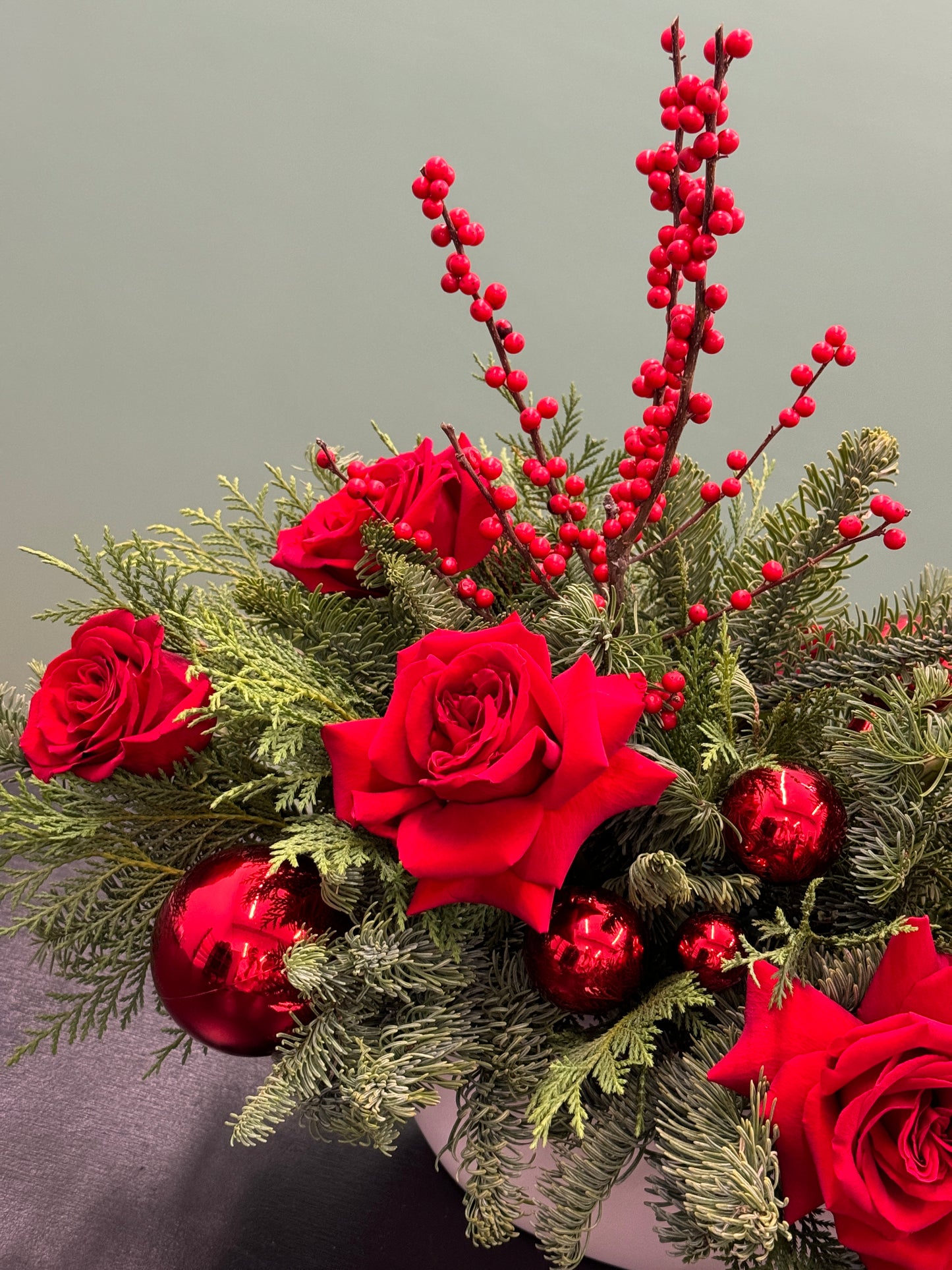 Holiday Cheer Centerpiece