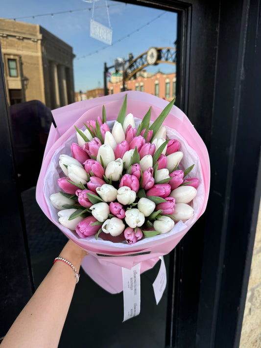 Pink & White 50 tulips